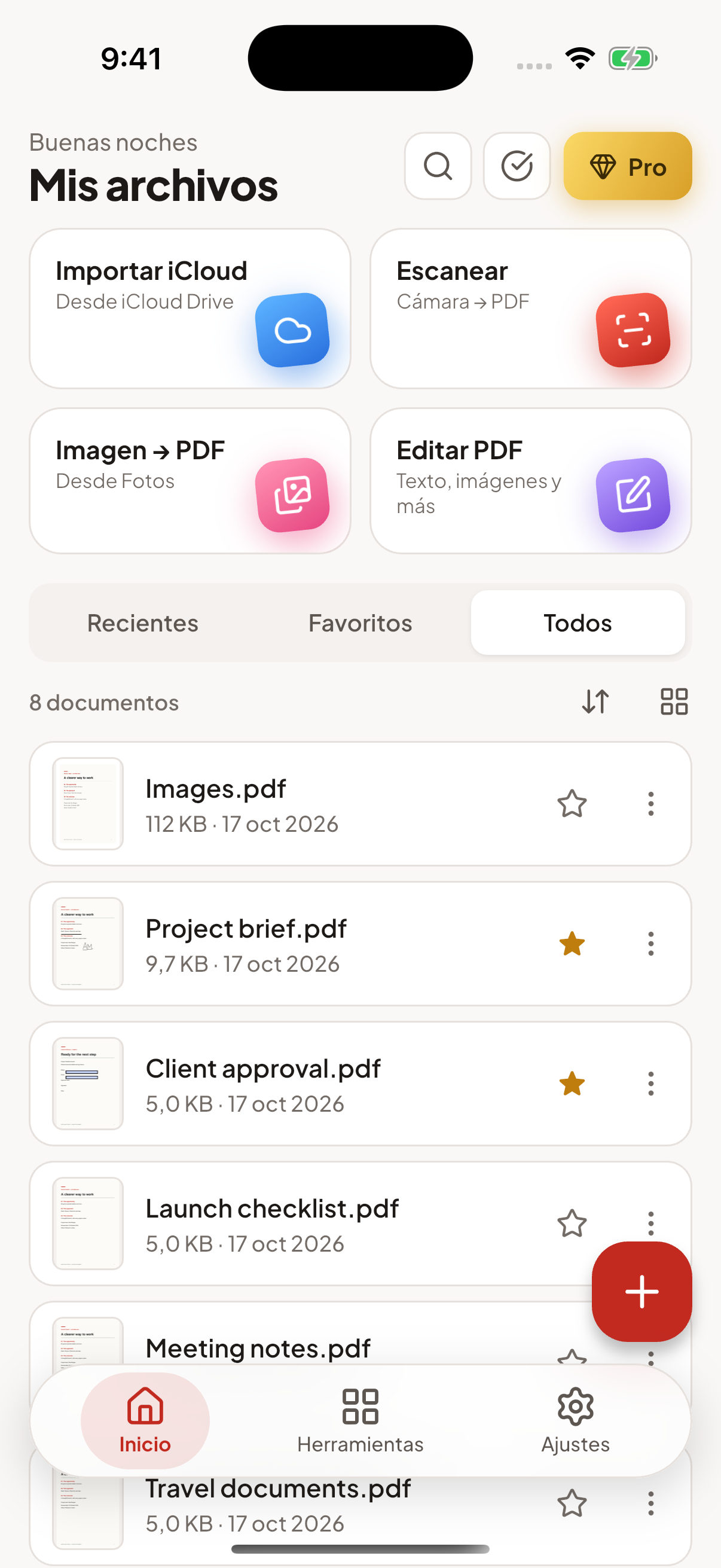 Biblioteca de PDF Expert con importación desde la nube, escaneo y herramientas de documentos.